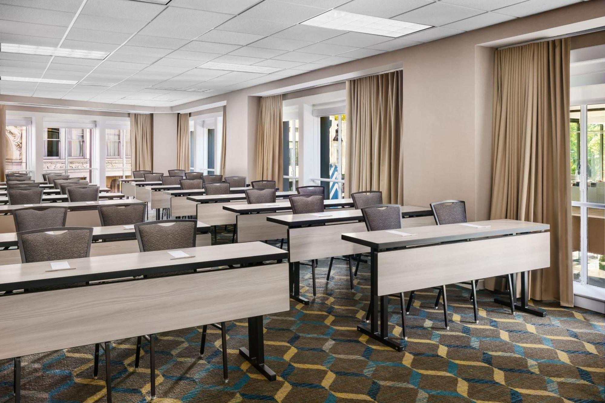 Residence Inn Atlanta Downtown Экстерьер фото